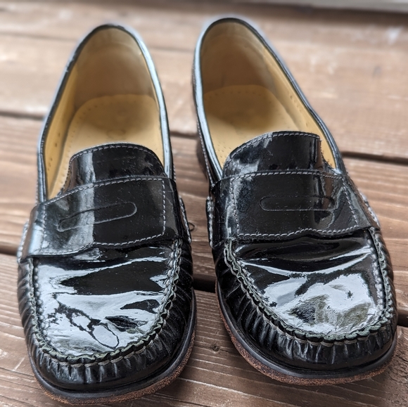 Cole Hahn patent leather loafers sz. 6 - Picture 3 of 9